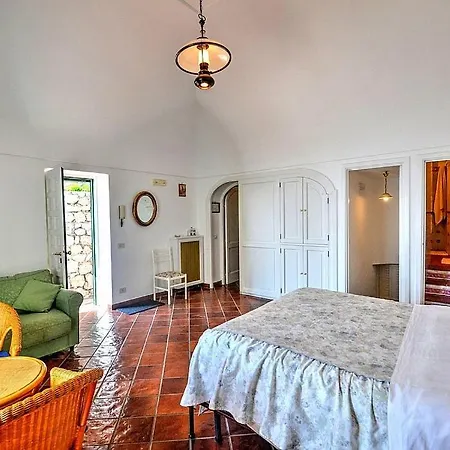 Sleeps 5 Air Con Wifi Vakantiehuis Praiano