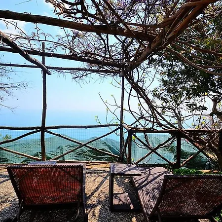 Sleeps 5 Air Con Wifi Vakantiehuis Praiano