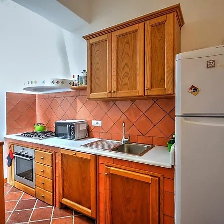 Sleeps 5 Air Con Wifi