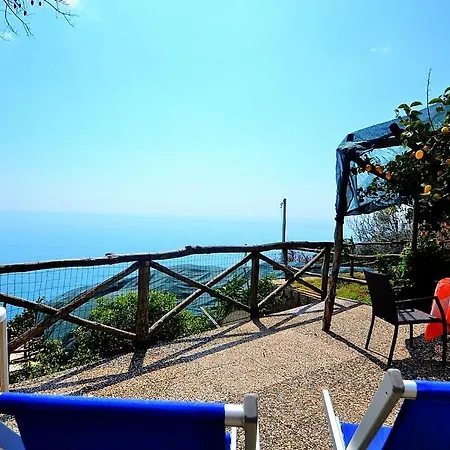 Sleeps 5 Air Con Wifi Vakantiehuis